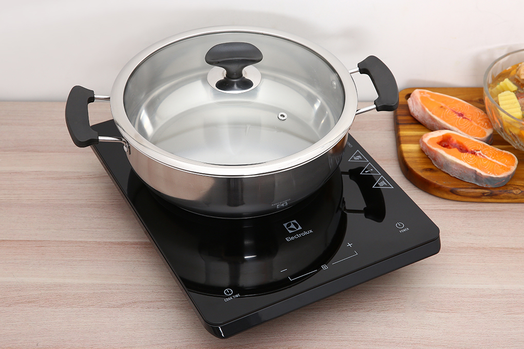 Bếp từ đơn Electrolux ETD29MKC