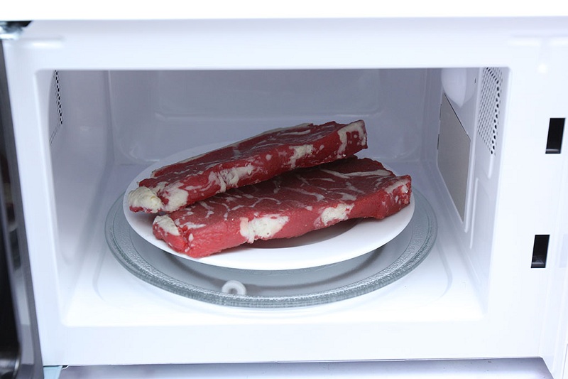 L&ograve; vi s&oacute;ng Electrolux EMM2022MW